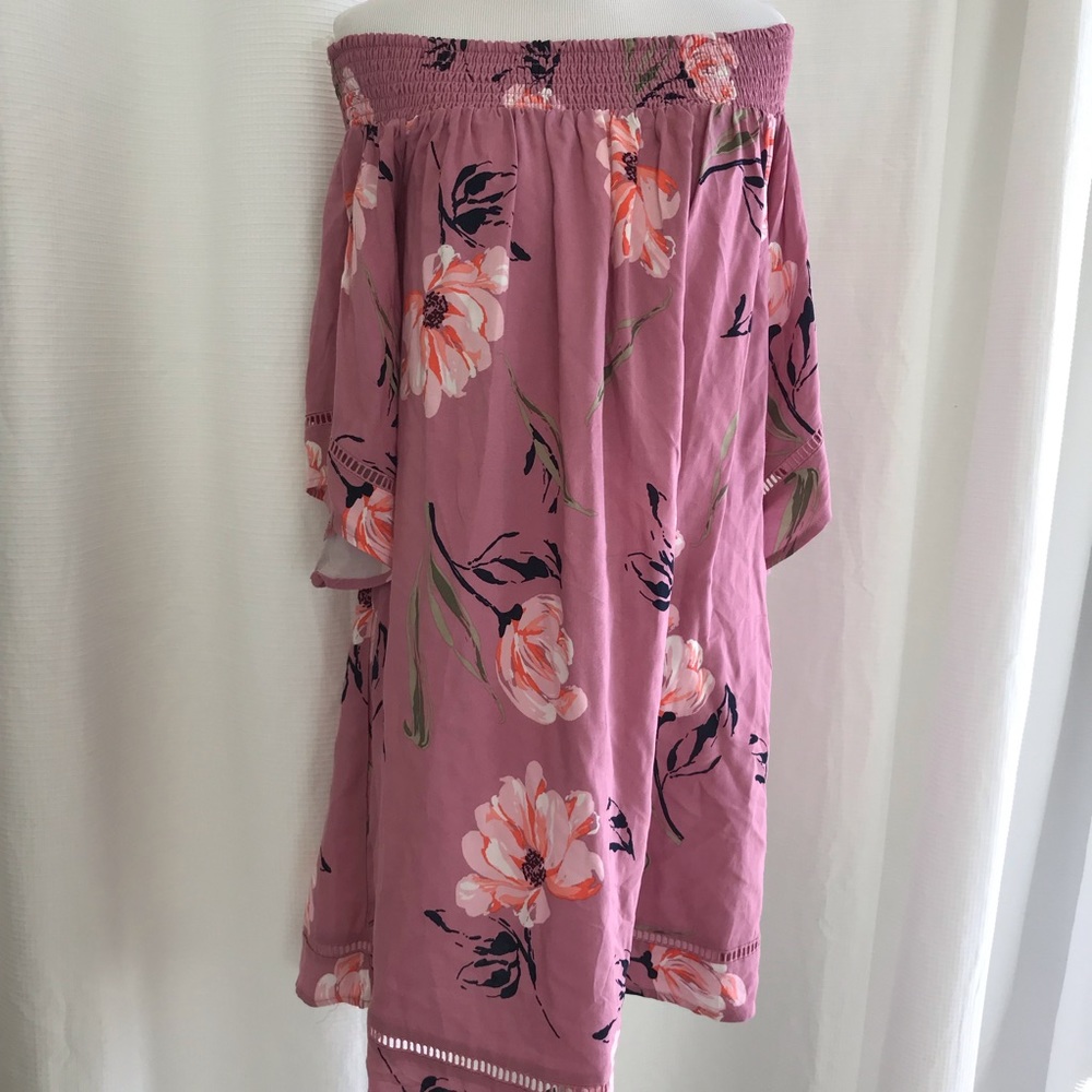 Off the shoulder short dress. love fire. Medium